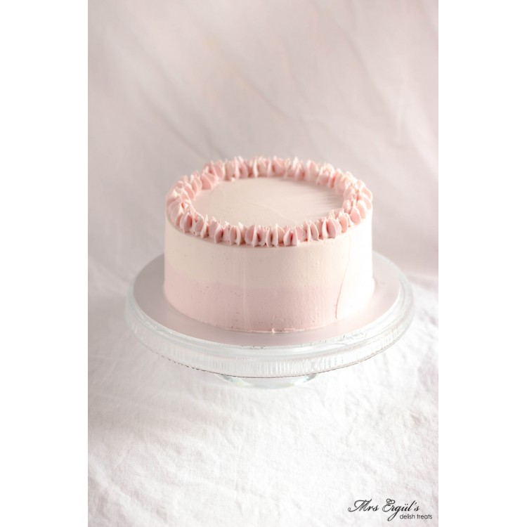 Melting Morsels - Pink ombre cake with isomalt topper For custom cakes  contact on 9819437469 #meltingmorsels #desserts #patisserie #ombre  #customiseddesserts #customisedcake #celebration